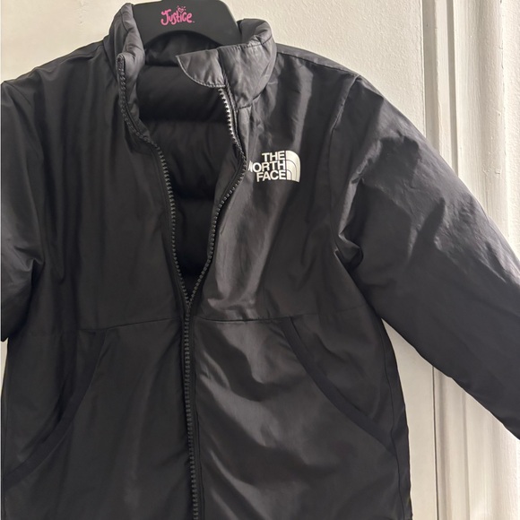 The North Face Charcoal Quilted Jacket - Picture 6 of 6